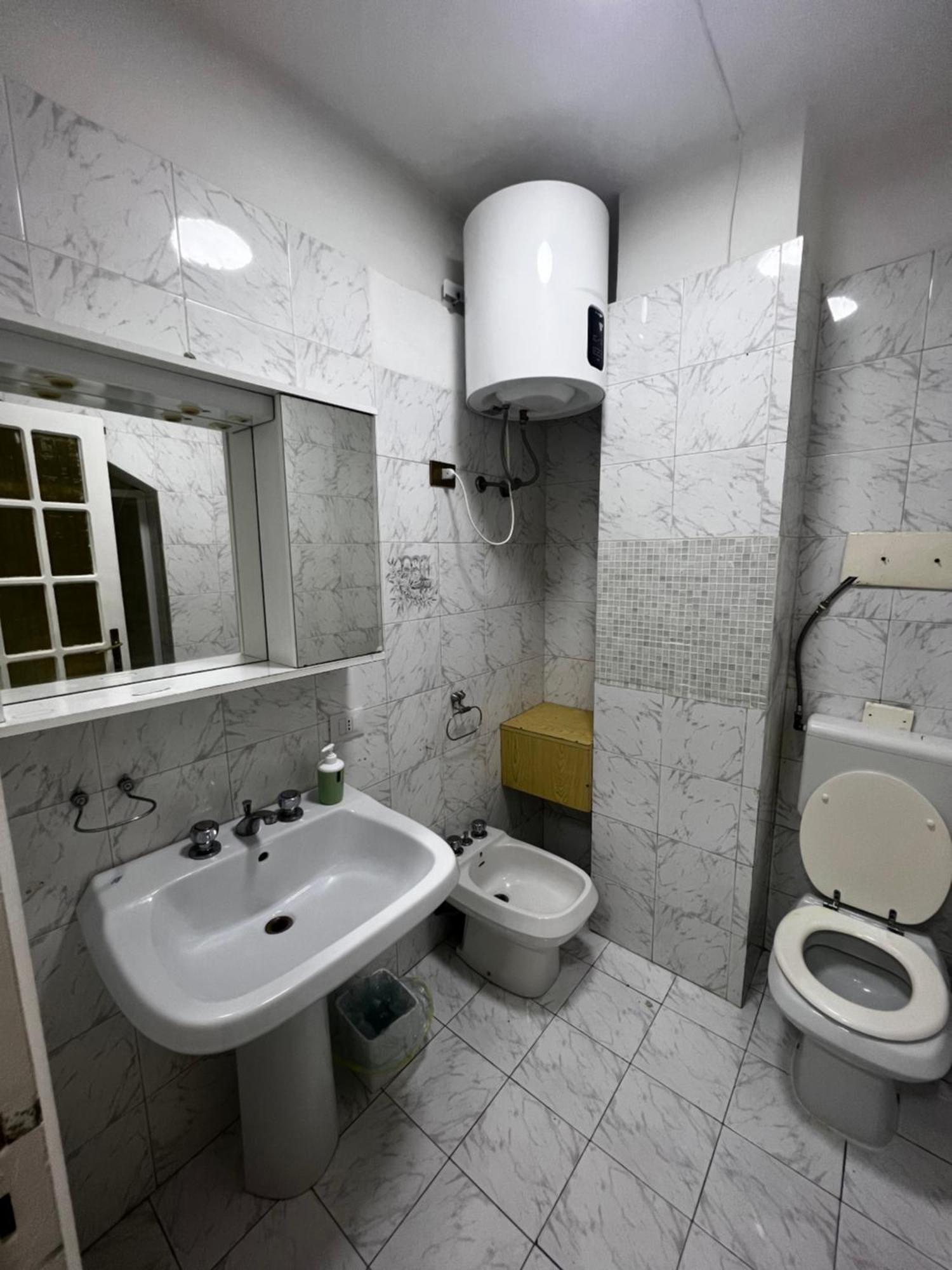 1 Room Apartment Near By Central Train Station Палермо Екстериор снимка